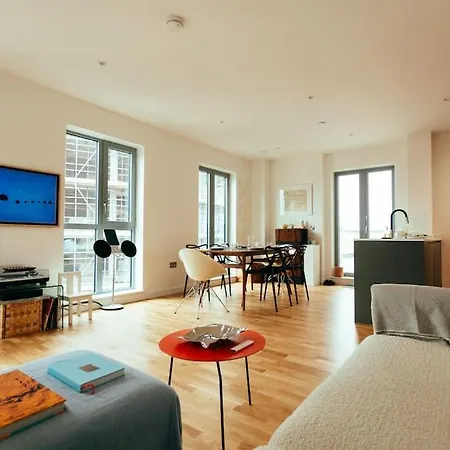 3 Bedroom Penthouse With Terrace And Skyline In Battersea London Exterior photo